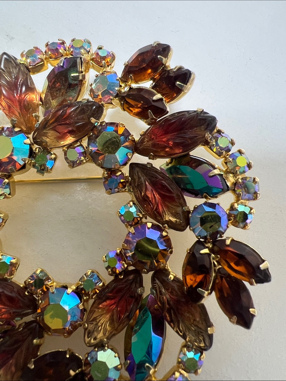 Crystal Vintage Wreath Brooch - Amber and Aurora Borealis - Picture 8 of 16